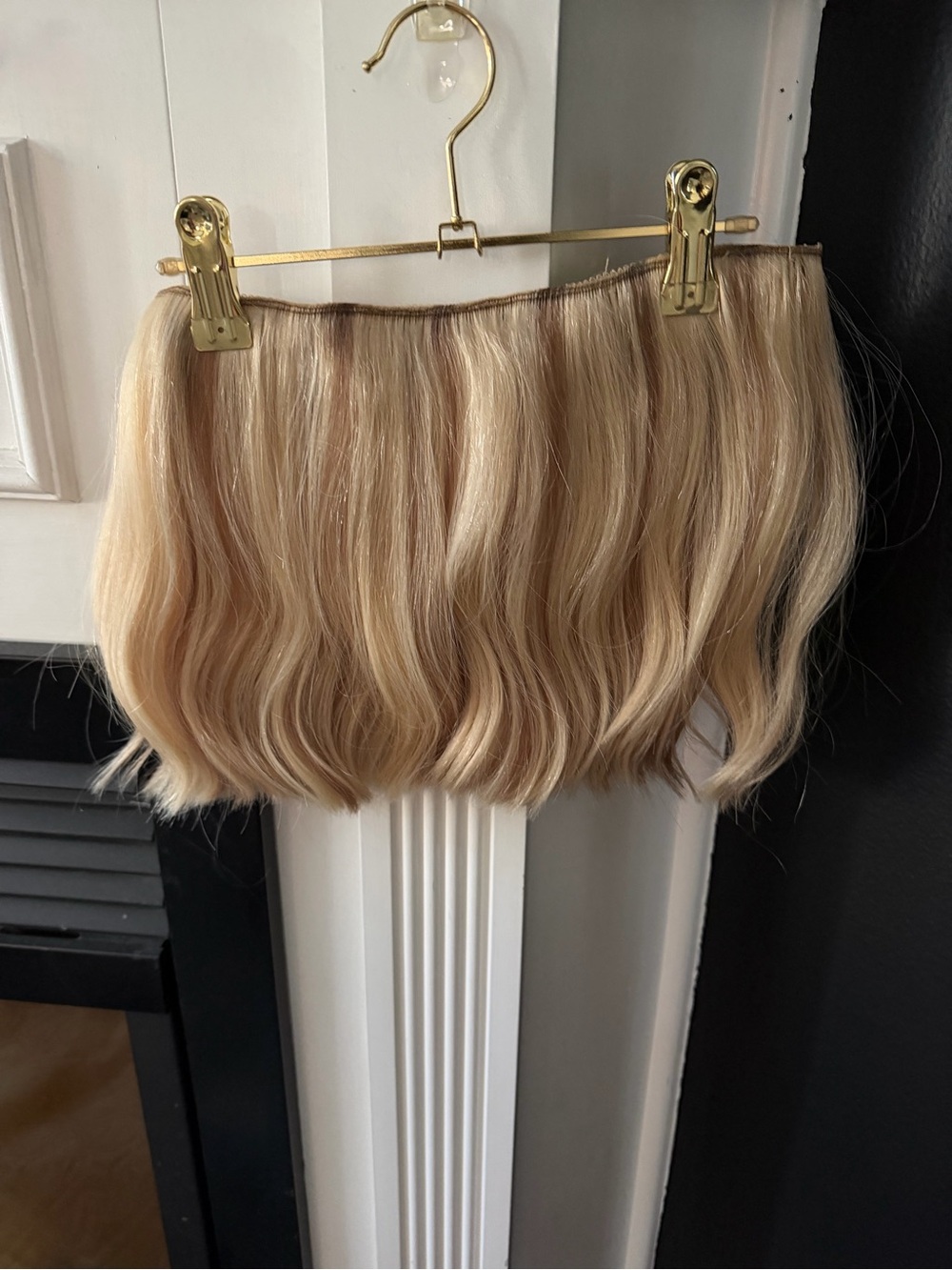 Hidden Crown #60/8 Blonde Human Hair Clip-In Extensions 9” 124g